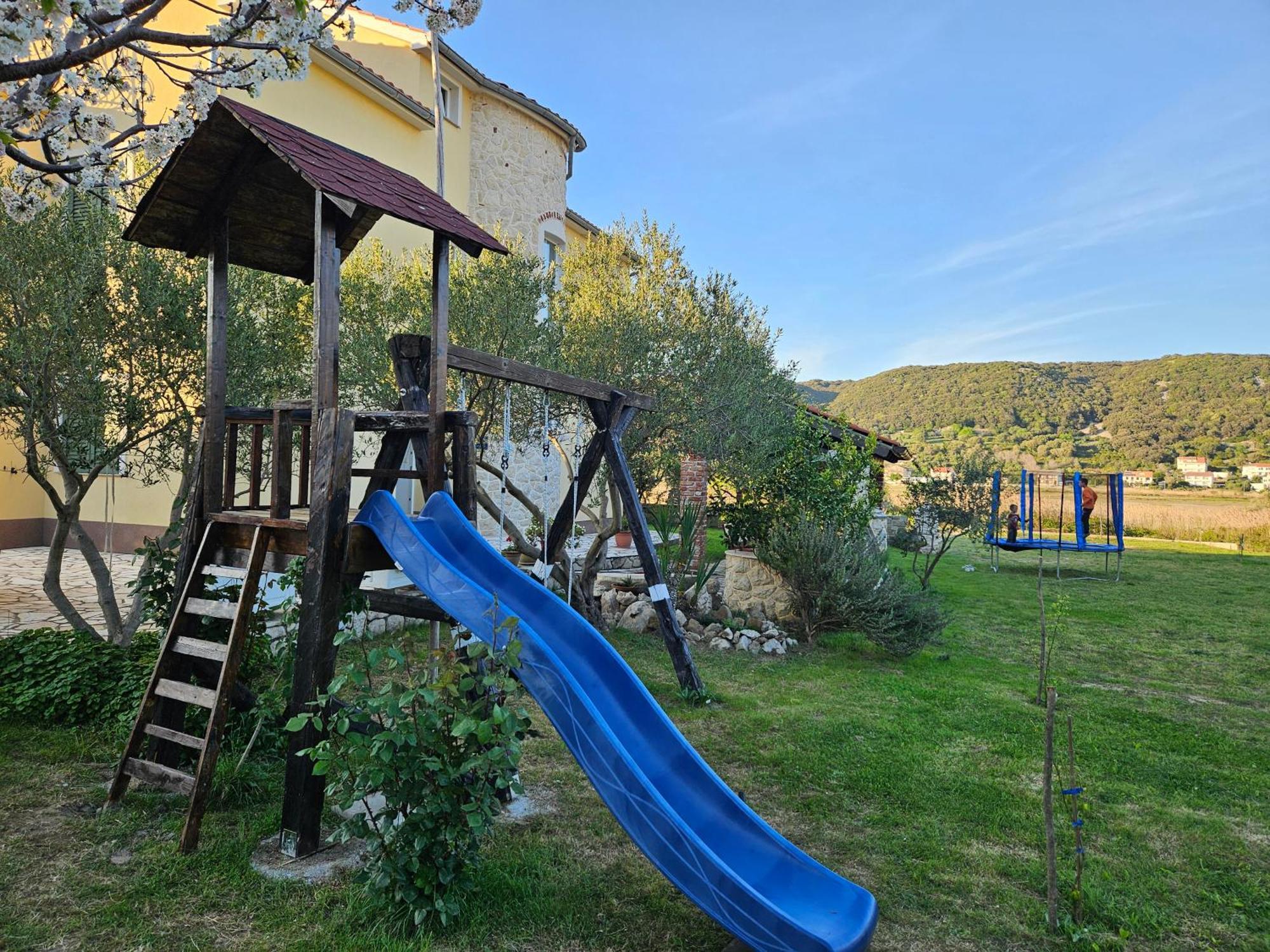 Apartments Batistic Supetarska Draga Esterno foto